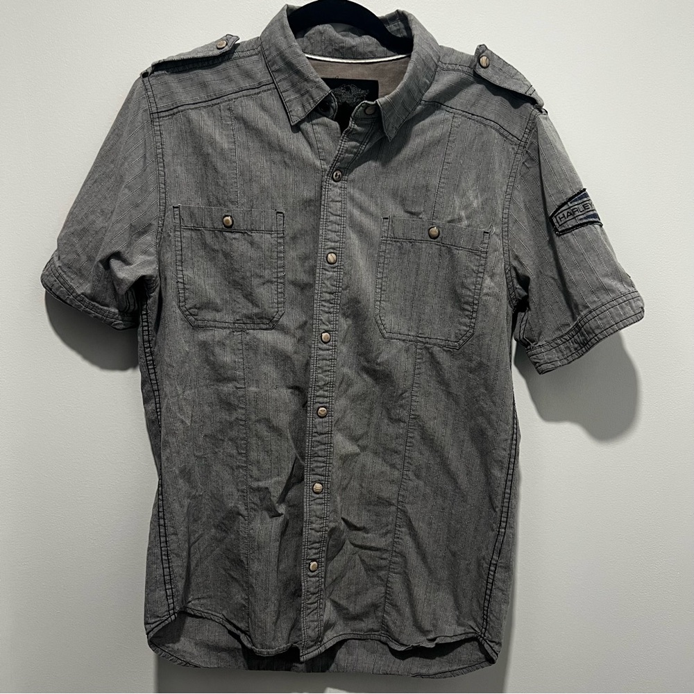 Harley Davidson snap button shirt Men’s Medium 
EUC